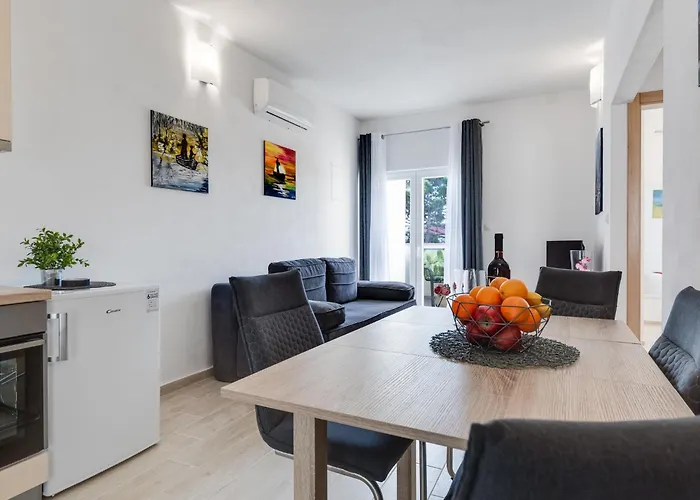 公寓 Tramonto-1 By Interhome *