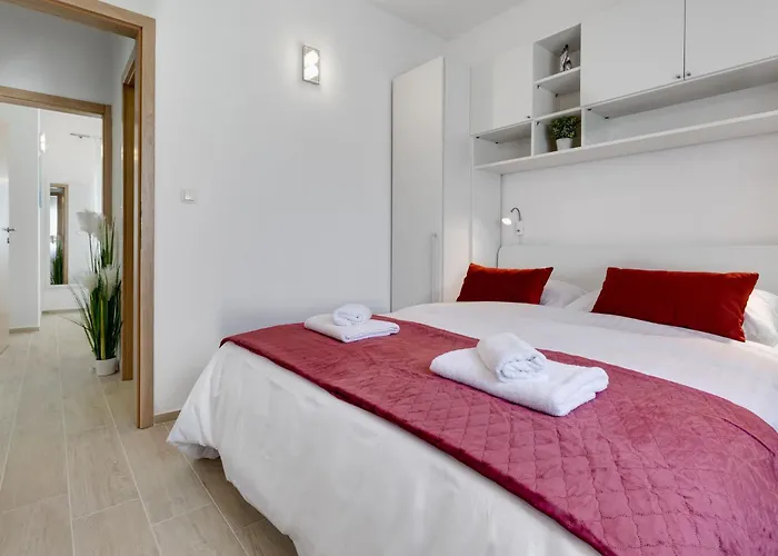 Tramonto-1 By Interhome 维尔