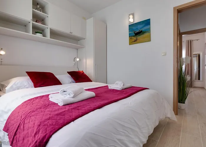 Appartamento Tramonto-1 By Interhome