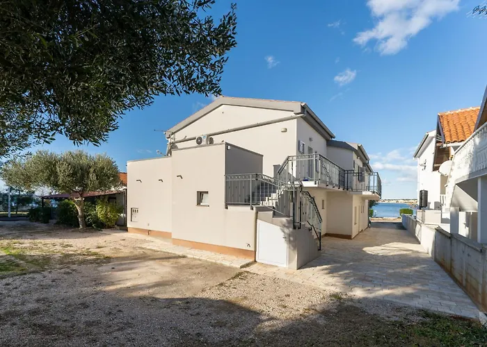 Appartamento Tramonto-1 By Interhome Vir