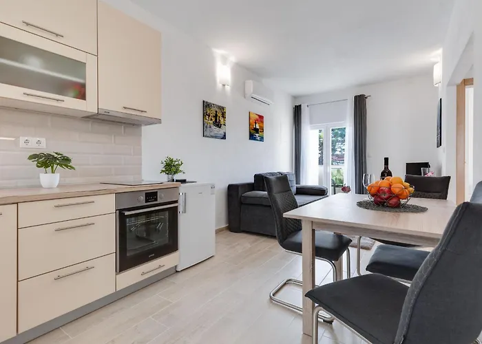 公寓 Tramonto-1 By Interhome *