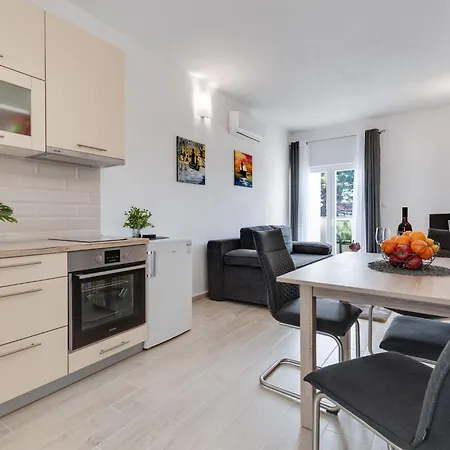 Apartman Tramonto-1 By Interhome *