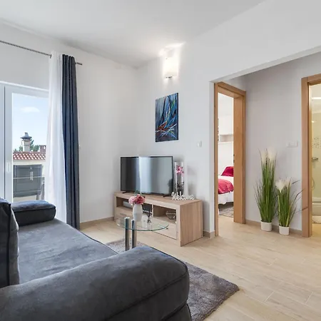 Tramonto-1 By Interhome Apartment *