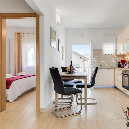 Apartman Tramonto-1 By Interhome *