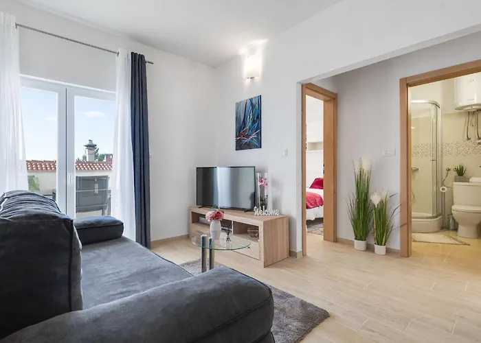 Tramonto-1 By Interhome Apartment *